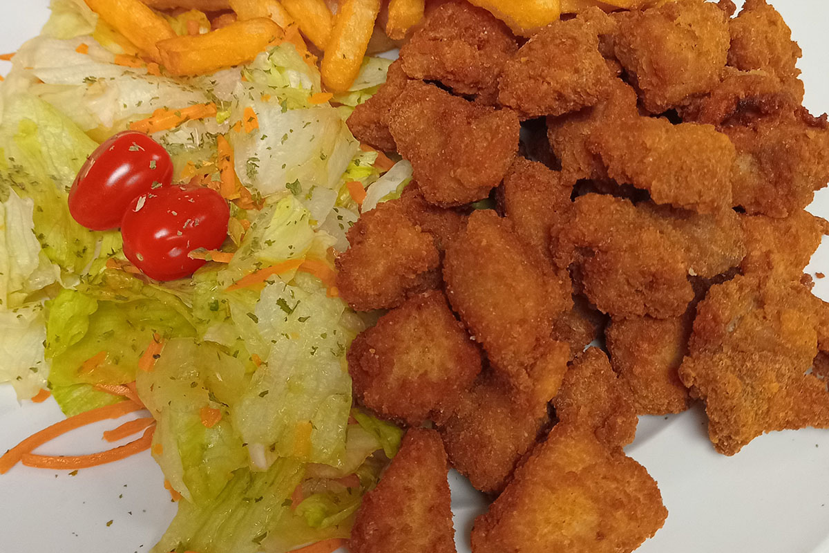Boneless Dry Rib Combo at David's Restaurant