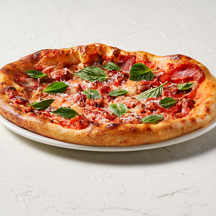 Queen Bee Pizza at Earls Kitchen + Bar