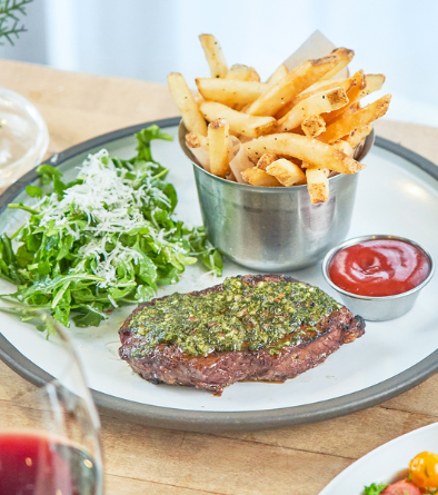 Steak Frites at Moxies